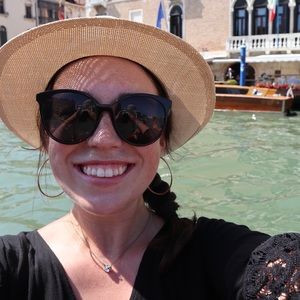 Meet your Posher, Kelly